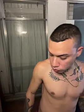 AlphaMasterXxx online show from 18, 4, 2026