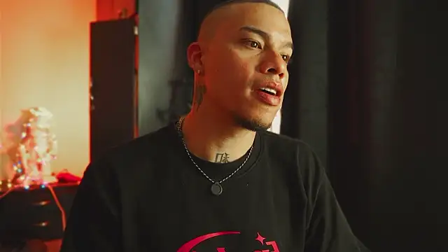 AlphaMasterXxx online show from 25, 3, 2026