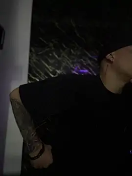 AlphaMasterXxx online show from 18, 10, 2025