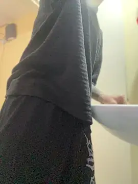 AlphaMasterXxx online show from 13, 10, 2025