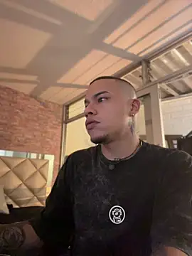 AlphaMasterXxx online show from 21, 4, 2026