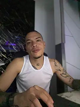 AlphaMasterXxx online show from 26, 9, 2025