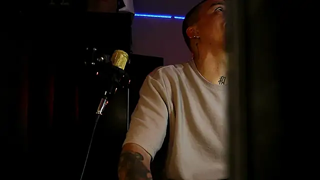 AlphaMasterXxx online show from 18, 11, 2025