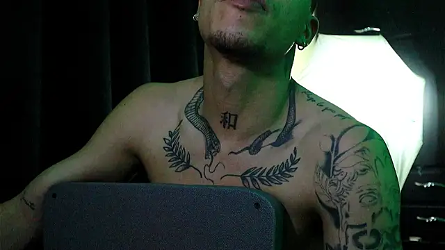 AlphaMasterXxx online show from 6, 10, 2025