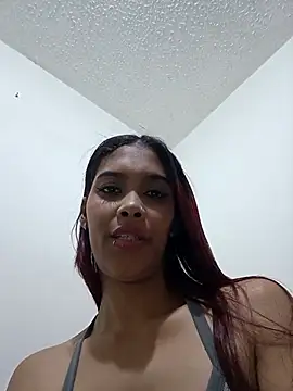 Snapshot of Khalessycute chatting on 16, 10, 2025 Khalessycute online show from 16, 10, 2025