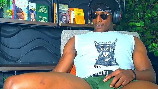 Snapshot of dalton_asher chatting on 21, 11, 2025 dalton asher online show from 21, 11, 2025