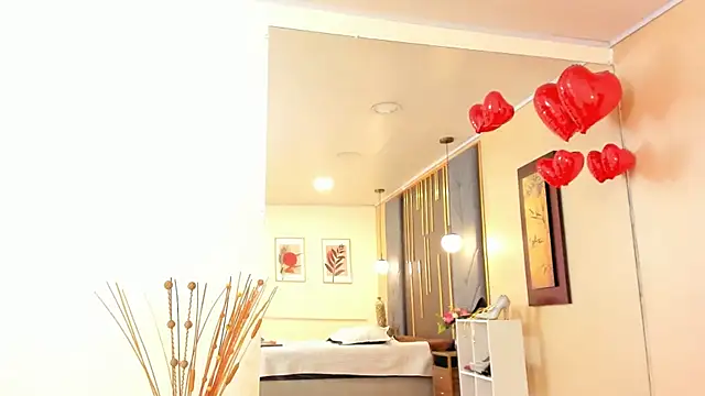 OliviGrace online show from 24, 10, 2025