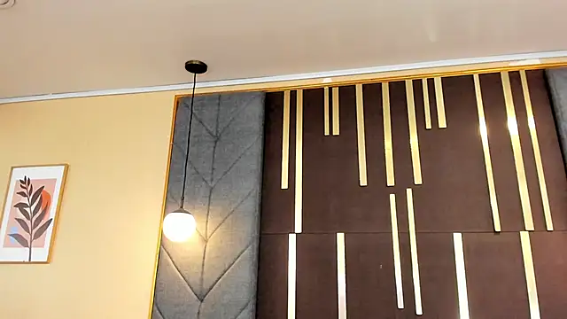 OliviGrace online show from 10, 4, 2026