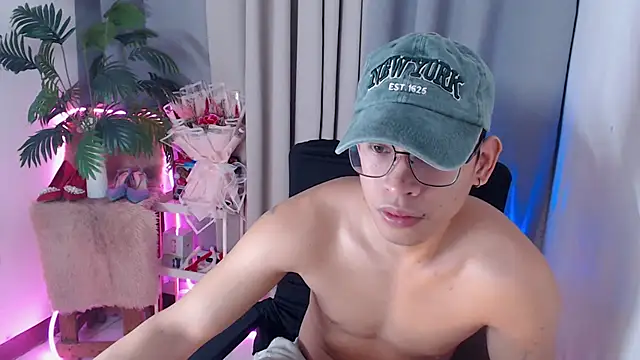 pinkcock froi2305 online show from 21, 2, 2026