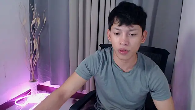 pinkcock froi2305 online show from 20, 4, 2026