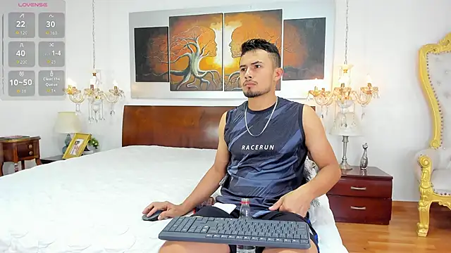 Valentiinoss online show from 14, 2, 2026