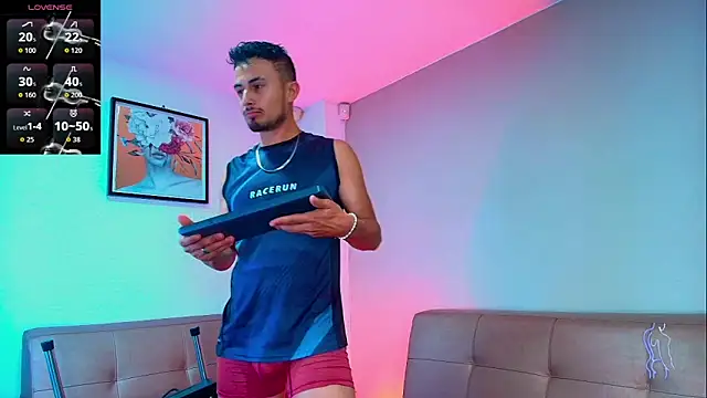 Valentiinoss online show from 7, 4, 2026