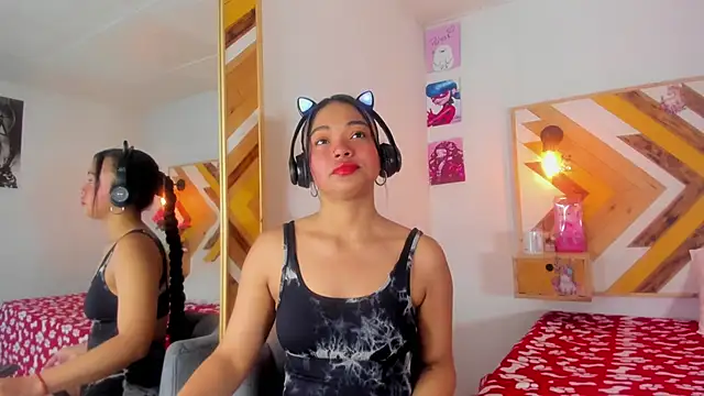 SoleneFontaine online show from 7, 11, 2025