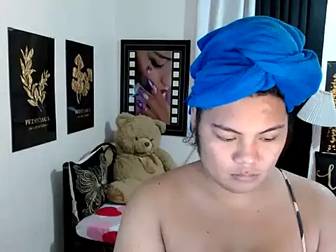 TSbrianaHugeCock online show from 7, 4, 2026