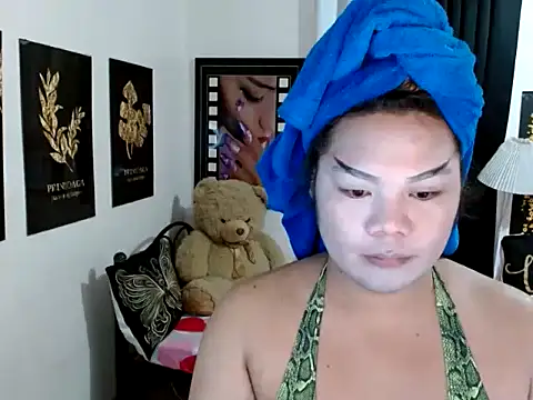 TSbrianaHugeCock online show from 10, 4, 2026