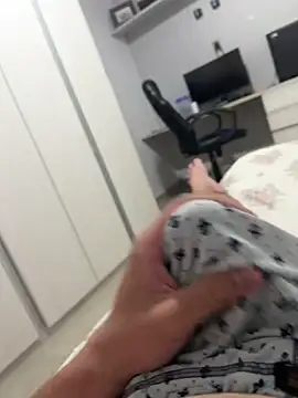 Novinho16cmz online show from 13, 10, 2025