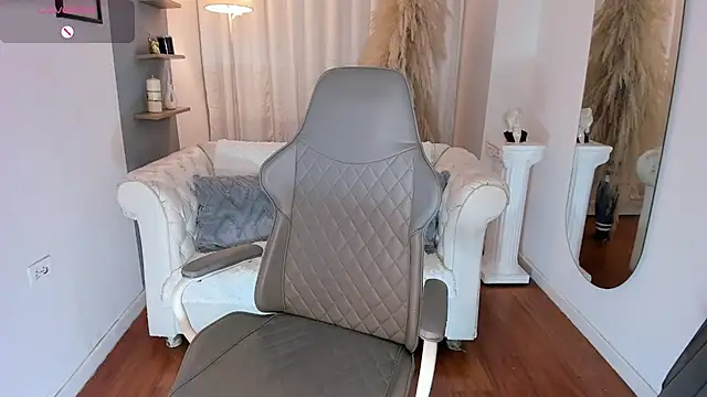 Natalia Leon8 online show from 9, 4, 2026