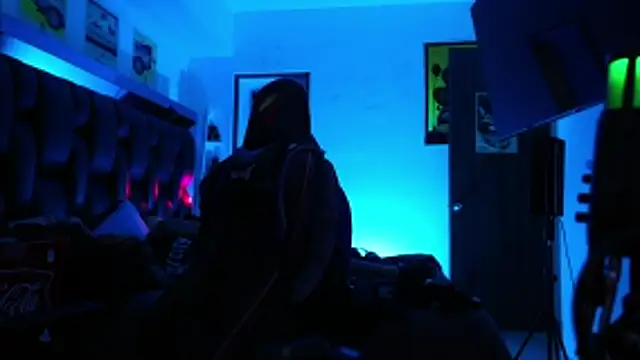 Snapshot of logan_hugh8 chatting on 23, 2, 2026 logan hugh8 online show from 23, 2, 2026