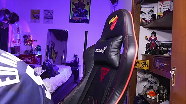 logan hugh8 online show from 26, 3, 2026