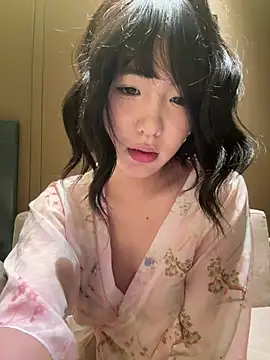 luluya1314 online show from 18, 4, 2026