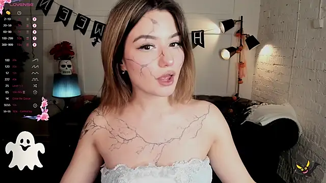 Snapshot of Dark_Moni chatting on 31, 10, 2025 Dark Moni online show from 31, 10, 2025