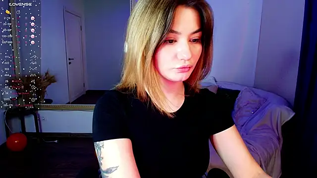 Snapshot of Dark_Moni chatting on 10, 11, 2025 Dark Moni online show from 10, 11, 2025