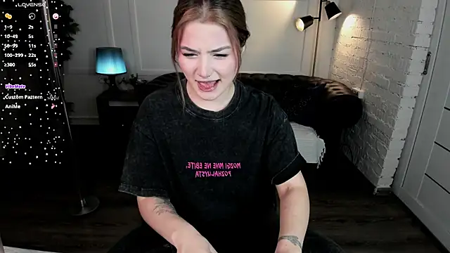 Dark Moni online show from 5, 12, 2025