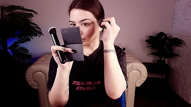 Dark Moni online show from 2, 4, 2026