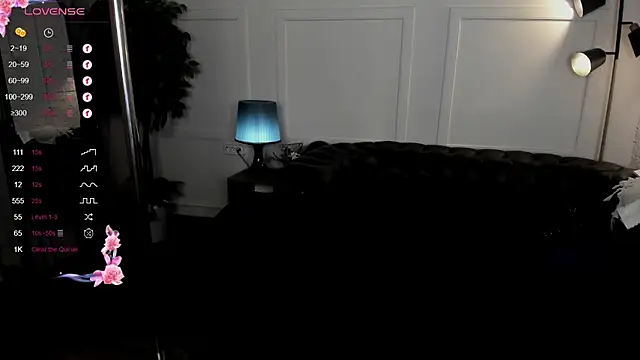 Snapshot of Dark_Moni chatting on 6, 11, 2025 Dark Moni online show from 6, 11, 2025