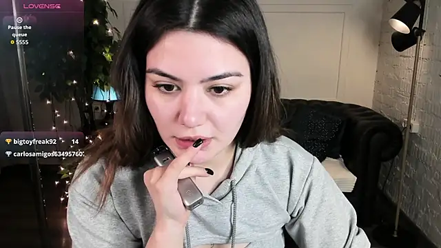 Dark Moni online show from 3, 4, 2026