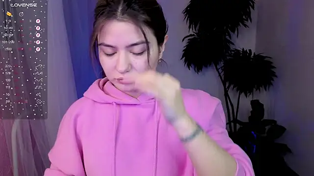 Snapshot of Dark_Moni chatting on 9, 11, 2025 Dark Moni online show from 9, 11, 2025