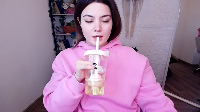 Dark Moni online show from 22, 12, 2025