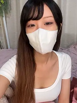 Snapshot of emiiiii1001 chatting on 13, 9, 2025 emiiiii1001 online show from 13, 9, 2025