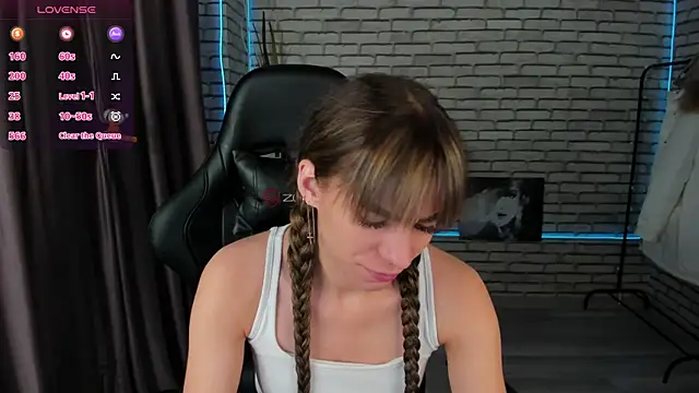 lasly moon online show from 11, 10, 2025