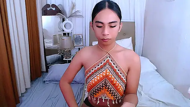 scarlet smith7 online show from 5, 4, 2026