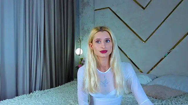 Monica Leen online show from 28, 10, 2025