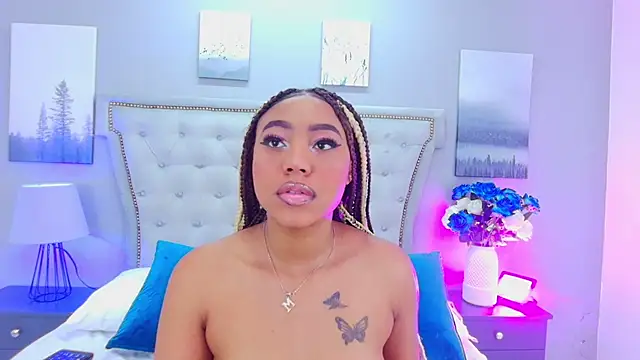 AngelaRoberts online show from 3, 11, 2025