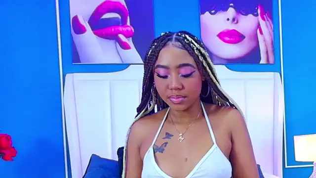 AngelaRoberts online show from 3, 11, 2025