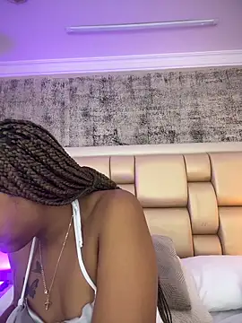 AngelaRoberts online show from 7, 3, 2026