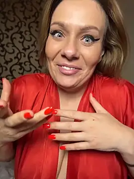 Snapshot of emmasweett11 chatting on 12, 4, 2026 emmasweett11 online show from 12, 4, 2026