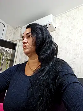 Snapshot of VickyDivinee chatting on 10, 9, 2025 VickyDivinee online show from 10, 9, 2025