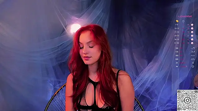 Snapshot of GildedKitten chatting on 23, 11, 2025 GildedKitten online show from 23, 11, 2025