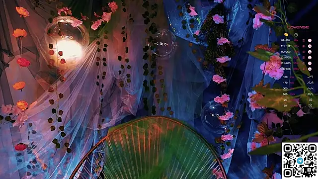 Snapshot of GildedKitten chatting on 29, 11, 2025 GildedKitten online show from 29, 11, 2025