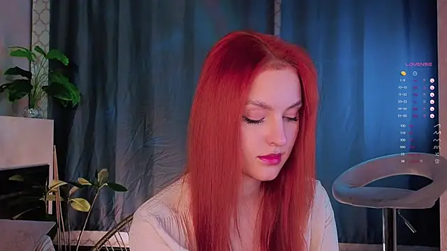 Snapshot of GildedKitten chatting on 7, 11, 2025 GildedKitten online show from 7, 11, 2025