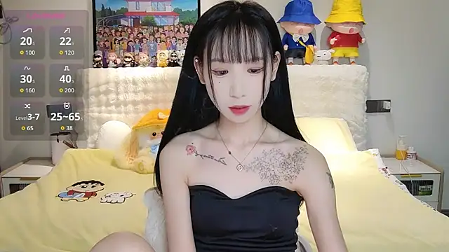 Snapshot of M-OTT_ chatting on 8, 11, 2025 M-OTT online show from 8, 11, 2025