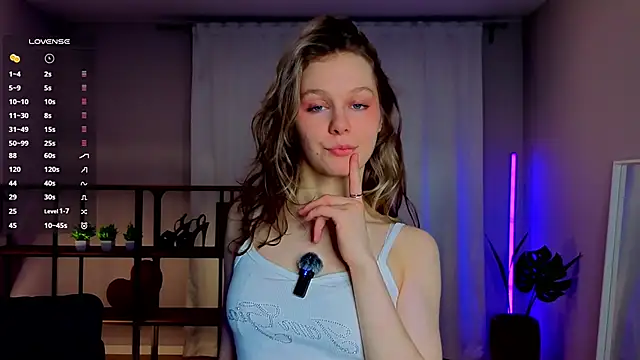 Snapshot of Tender_beauty chatting on 25, 5, 2026 Tender beauty online show from 25, 5, 2026
