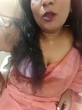 Snapshot of Aunty_Boy_143 chatting on 15, 4, 2026 Aunty Boy 143 online show from 15, 4, 2026