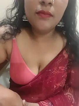 Snapshot of Aunty_Boy_143 chatting on 29, 7, 2026 Aunty Boy 143 online show from 29, 7, 2026
