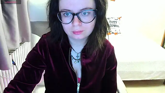 Snapshot of MilisaSweet777 chatting on 7, 11, 2025 MilisaSweet777 online show from 7, 11, 2025