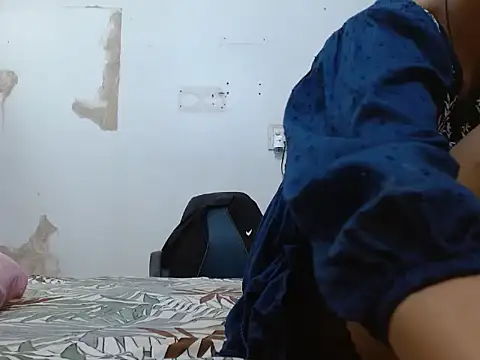 Snapshot of soya_queen chatting on 19, 10, 2025 soya queen online show from 19, 10, 2025